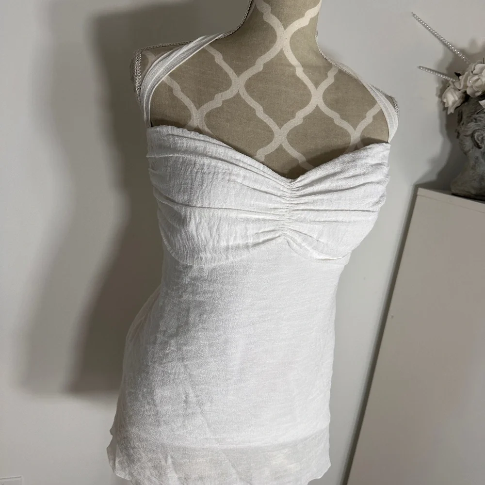 Le Chateau White Halter Top - Picture 1 of 3